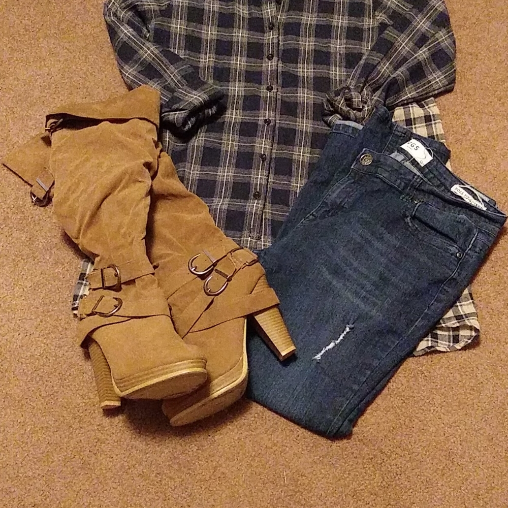 Knee or over the knee boots